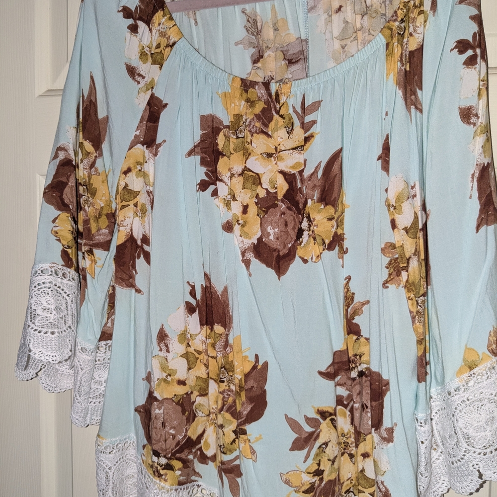 Floral Lace Trim Women's Top
